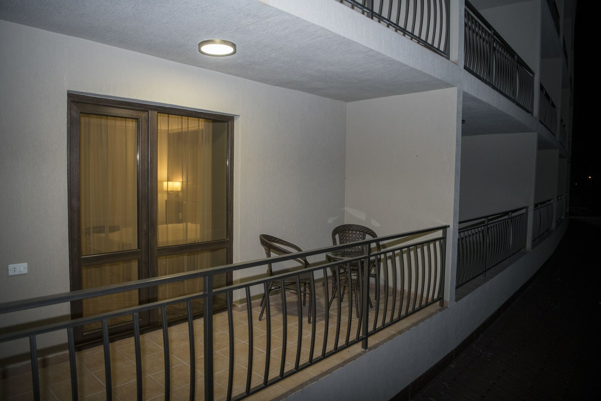 Hotel And 5*